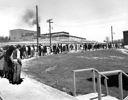 Extraordinary Photos Of Everyday Life In Oak Ridge The Secret City Oak Ridge Oak Ridge Tn Manhattan Project