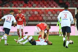 The website spawned from and grew to overshadow justin.tv, and was purchased by amazon.com at the end of 2014 for us$970 million. Stade Brestois Paris S Impose Mais Brest Maintenu En L1 Stade Brestois Le Telegramme
