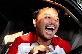 Dalam waktu yang berdekatan, ada 2 hal yang membuat para kadrun bin kampret merasa senang terkait ahok. Berjejer 50 Mobil Mewah Di Garasinya Rumah Roy Suryo Jadi Omongan Orang Lantaran Banyak Benda Ini Di Halaman Depan Buat Apaan Semua Halaman Grid Star