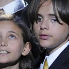 El ex actor Mark Lester afirma ser padre de la hija de Michael Jackson