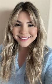 Kara Casey's Instagram, Twitter & Facebook