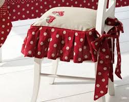 Tuna Oterkus Adli Kullanicinin Dekorasyon Panosundaki Pin Koltuk Kilifi Kirlent Koltuklar