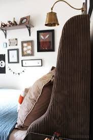 Julia and the team did a magnificent job in only 60 minutes by decorating the main living area, nikki's bedroom and her daughter's bedroom, skye. Teen Boy Bedroom Makeover Progress The New Bed The Inspired Room