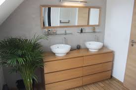 Découvrez nos meubles (tiroirs/portes) lavabo pour optimiser et embellir la salle de bain. Commode Malm Ikea Detournee En Meuble De Salle De Bains Double Vasque Salle De Bain Design Meuble Sous Vasque Meuble Sous Vasque Ikea