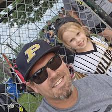 What is the pricing for light-colored countertops in Ennis?