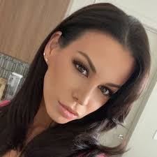 Sarah Elizabeth Fleet (@sarah_elizabeth411) • Threads, Say more