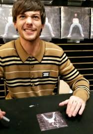 Louis tomlinson's world tour is back on, with new dates confirmed for 2022. Cami On Twitter A Petition Sounds Scary Louis Tomlinson 2020