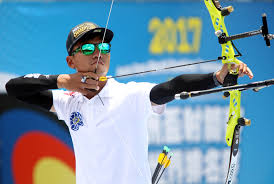 湯智鈞在東奧個人射箭首輪碰上越南選手阮黃飛宇(nguyen hoang phi vu)，最終湯智鈞以7比1奪勝，闖進32強後，將要碰上學長魏均珩，上演「台灣內戰」。 。(東京奧運,東奧射箭,湯智鈞) ä¸–ç•Œç›ƒå°„ç®­è³½æŸæž—ç«™äºžé‹åœ‹æ‰‹é­å‡ç©ä¸€æ—¥é›™é‡' Ettodayé‹å‹•é›² Ettodayæ–°èžé›²