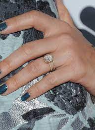 14 Celebrity Engagement Rings That Ll Inspire You Celebrity Engagement Rings Celebrity Wedding Rings Pretty Engagement Rings