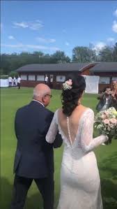 Dvojice je pověstná tím, že své soukromí si dobře hlídá a nejinak tomu bylo i v případě jejich svatby. Adela Gondikova A Jiri Langmajer Se Vzali Podivejte Se Na Prvni Fotky Ze Svatby Super Cz