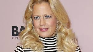 Barbara Schöneberger kann sich einen kleinen Seitenhieb gegen Daniela  Katzenberger nicht verkneifen