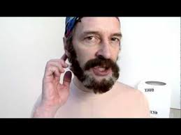 Todd leger med banditten