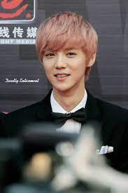 I Know This Makes Him Look So Young And Feminine But Luhan With Pink Hair Was My Fave Luhan Exo Luhan Sehun