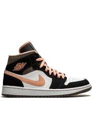 Avec un design tendance et une technicité sans fautes, elles quittent sans complexes les terrains de basket pour les. Jordan Baskets Femme Fashiola Fr Comparez Et Achetez