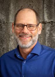 Carl Lindgren's Instagram, Twitter & Facebook