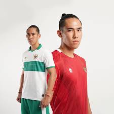 Klub ini sekarang bertanding di liga 1 indonesia dan menduduki posisi nomor 3 di puncak klasemen. Indonesia 2020 Mills Sports Kit Dls21 Kits Kuchalana