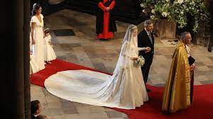 Maybe you would like to learn more about one of these? Pippa Oder Kate Welche Schwester Gewinnt Brautkleid Battle Promiflash De