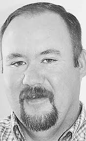 RAWLINs COuNTy Reeves creates fancy Gingerbread houses Hospital board talks  COVID equipment Area homes all lit up for the Holida