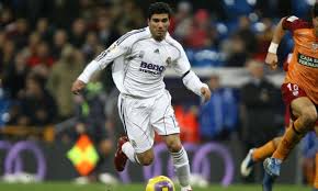 Εμφάνιση αναρτήσεων με ετικέτα τσιαρτασ. Sygklonismenos O Basilhs Tsiartas Me To 8anato Toy Reges Onsports Gr