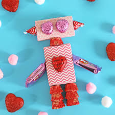 Valentine's day is a day to show love for your loved ones and to spread love among your loved try these amazing and unique valentine's day crafts and gifts ways to leave your loved ones in utter. Candy Robot Valentine The Craft Patch