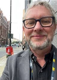 Derek Humphreys's Instagram, Twitter & Facebook