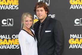 Grab weapons to do others in and supplies to bolster your chances of survival. Lions Matthew Stafford Wife Kelly Announce Birth Of 4th Child On Instagram Bleacher Report Latest News Videos And Highlights