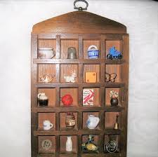 There are so many types of display cases in the store from the cheapest to the expensive. Diy Display Case Ideas To Keep Your Beloved Stuff Diy Ideas Glass School Wooden Design Plans Museum Diy Display Case Diy Display Wooden Display Cases