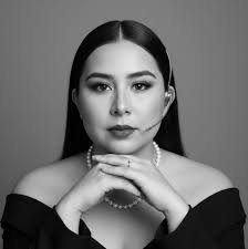 Looking for recommendations for fluent Spanish wedding officiants and local  photographers? We are planing an elopement wedding somewhere in San  Francisco, location not yet set but wanted to see if there are