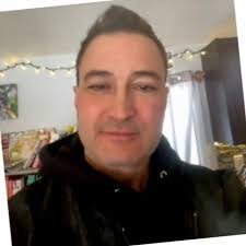 Darrell Chase's Instagram, Twitter & Facebook