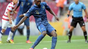 „the gunners, „the arsenal, arsenal football club oder einfach arsenal london: Arsenal Holt Franzosischen U 20 Nationalspieler Sanogo Augsburger Allgemeine