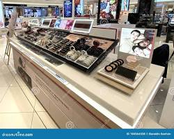Department store cosmetics sectionの画像