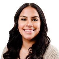 Anne Lazo's Instagram, Twitter & Facebook