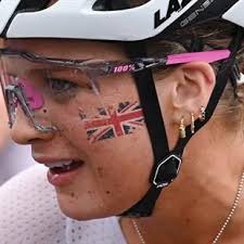 Mondiaux VTT : la Britannique Evie Richards sacrée, la Française Pauline  Ferrand-Prévot seulement 6e