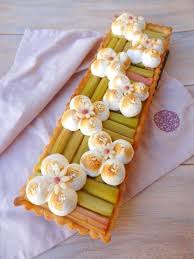 Tarte A La Rhubarbe Meringuee Rock The Bretzel Recette Tarte Rhubarbe Tarte Rhubarbe Meringuee Rhubarbe
