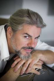 El creador y estilista Manuel Collado se une a Tondeo como su embajador en  España.