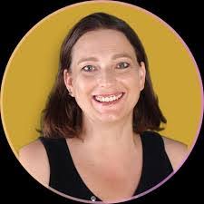 Bianca Wolff's Instagram, Twitter & Facebook