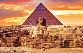 The world's largest puzzle 51,300 pieces 27 wonders from around the world 28.5 foot x 6.25 foot jigsaw puzzle. The World S Largest Jigsaw Puzzle 51 300 Pieces And Nearly 30 Feet Long