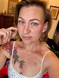 Maureen Long (@babygirrl2929) • Threads, Say more