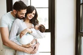 Collect input from your loved ones, what colors they feel comfortable and uncomfortable in, while you are orchestrating clothing options for the shoot. Newborn Photography Chicago Chicago Photographer Newborn Baby Family
