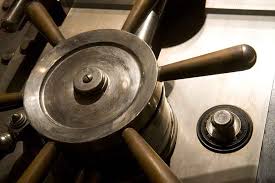 Because few people have ever gotten inside, the gold depository is a subject of the last time fort knox had opened its vault to civilians was more than 40 years earlier. Inside Fort Knox Gold Or No Gold U S Money Reserve