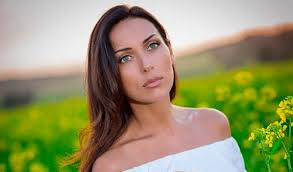Its for all those bollywood songs lovers who can live and die with these songs i hope you will. Top 7 Countries Where The Most Beautiful Brunette Women Live