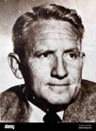 Tracy Edison's Instagram, Twitter & Facebook