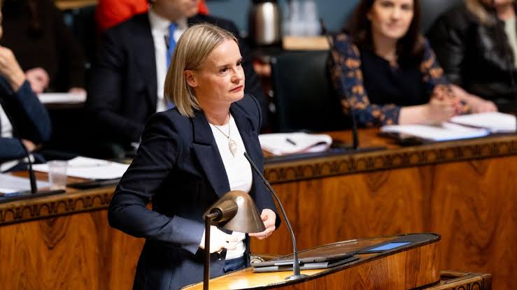 Tuesday's papers: Purra targets immigrant poor, train plans derailed, and  stadium fire | Yle News | Yle