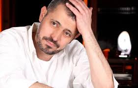 اشتهر منذ صغره بأدائه للمواويل التي حفظها عن والده. Ø³Ø¨Ø¨ Ø¹Ø¯Ù… Ø±Ø¤ÙŠØ© Ø¬ÙˆØ±Ø¬ ÙˆØ³ÙˆÙ Ù„Ø§Ø¨Ù†ØªÙ‡ Ø­ØªÙ‰ Ø§Ù„Ø¢Ù† Ø¨ÙˆØ§Ø¨Ø© Ø§Ù„Ø´Ø±ÙˆÙ‚ Ù†Ø³Ø®Ø© Ø§Ù„Ù…ÙˆØ¨Ø§ÙŠÙ„