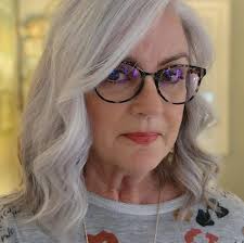 Roasted Delicata Squash with Burrata, an easy-to-make, festive winter side  dish is perfect for the Holiday table! PRINT:  https://www.skinnytaste.com/roasted-delicata-squash-with-burrata-pomegranate-and-pistachios/