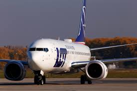 Boeing 737 max8 aircraft crashes and you then have to go into a quick reference handbook to reconfigure the displays to remove the faulty data input after comparing the 3 information. Boeing Faa Issue 737 Max 8 Warning In Wake Of Lion Air Crash