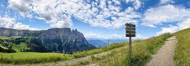 Saisonal bedingt gibt es jedoch in den sommermonaten eine größere anzahl an angeboten, da viele hotels an klassischen sonnendestinationen über den winter schließen. Unwiderstehlich Last Minute Angebote Dolomiten Sofort Buchen