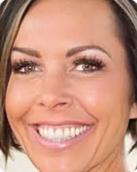 Amy Belanger's Instagram, Twitter & Facebook