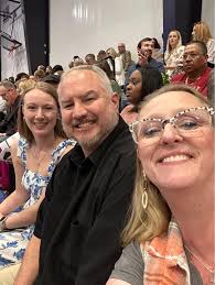 Preparation for bad weather at festival