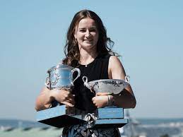 Barbora krejčíková naopak nestačila na australskou světovou jedničku bartyovou. French Open Champion Barbora Krejcikova Moves Up In Wta Rankings Chicago Sun Times